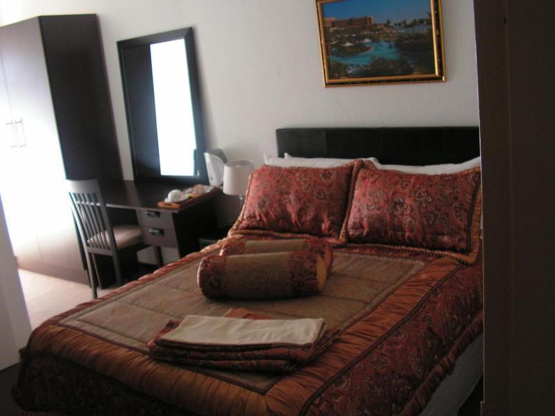 Moshitametsi Guesthouse ケンプトンパーク エクステリア 写真