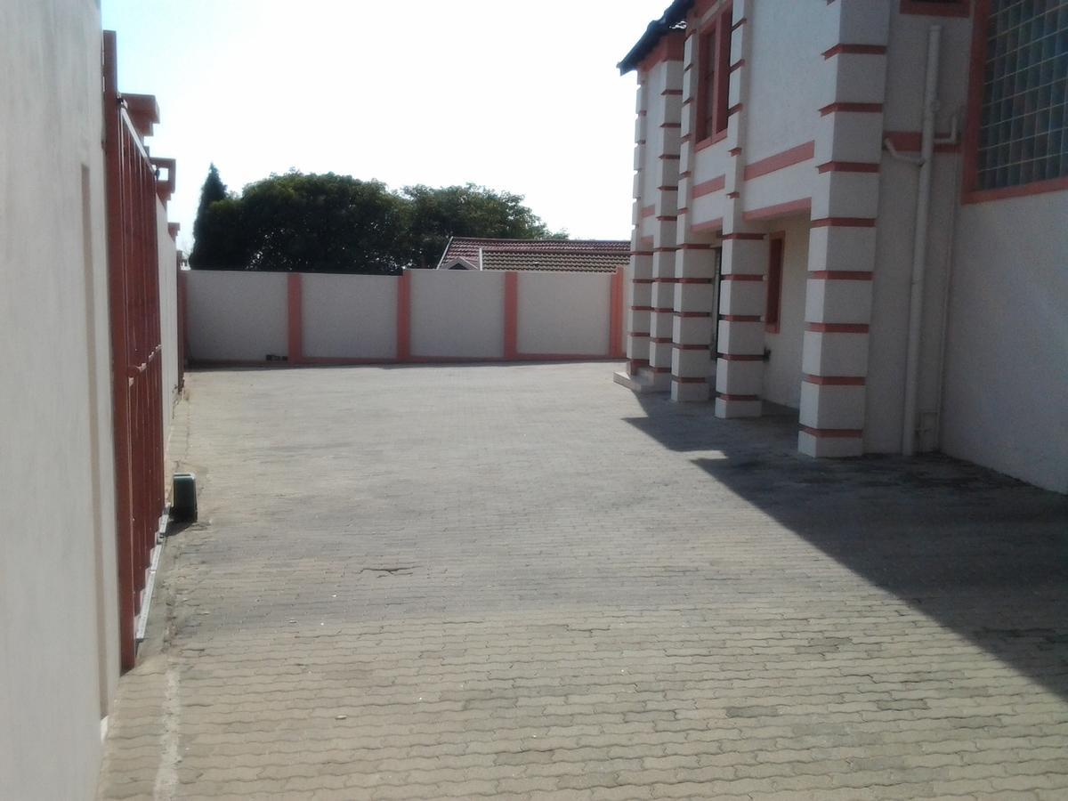 Moshitametsi Guesthouse ケンプトンパーク エクステリア 写真